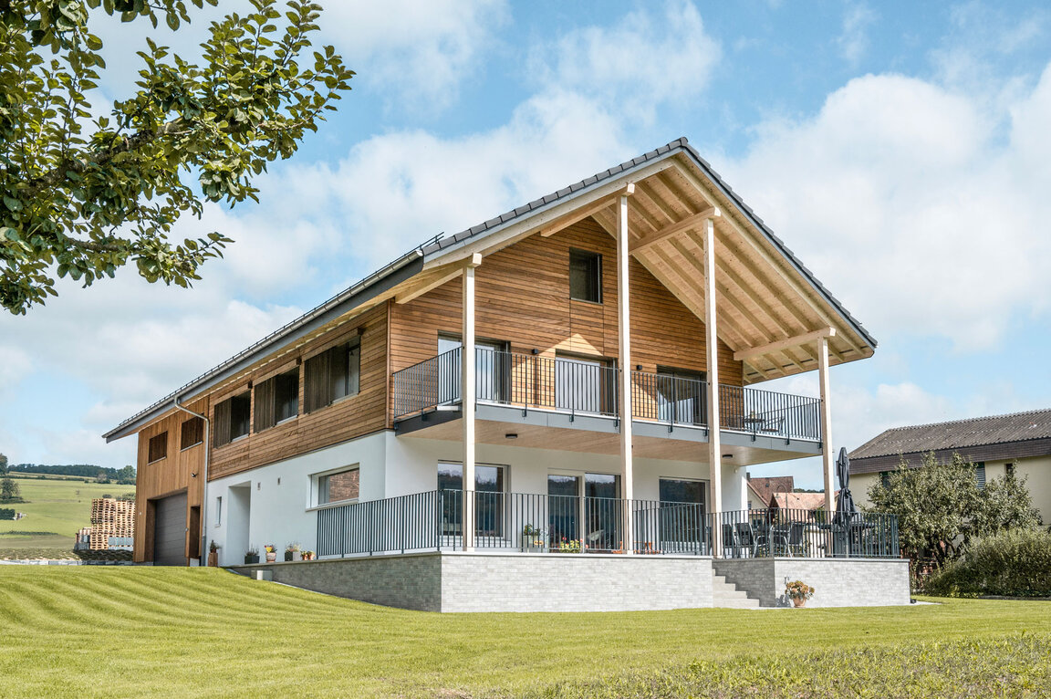 Visionaer Referenz: Dubach Holzbau Fotografie Haus.